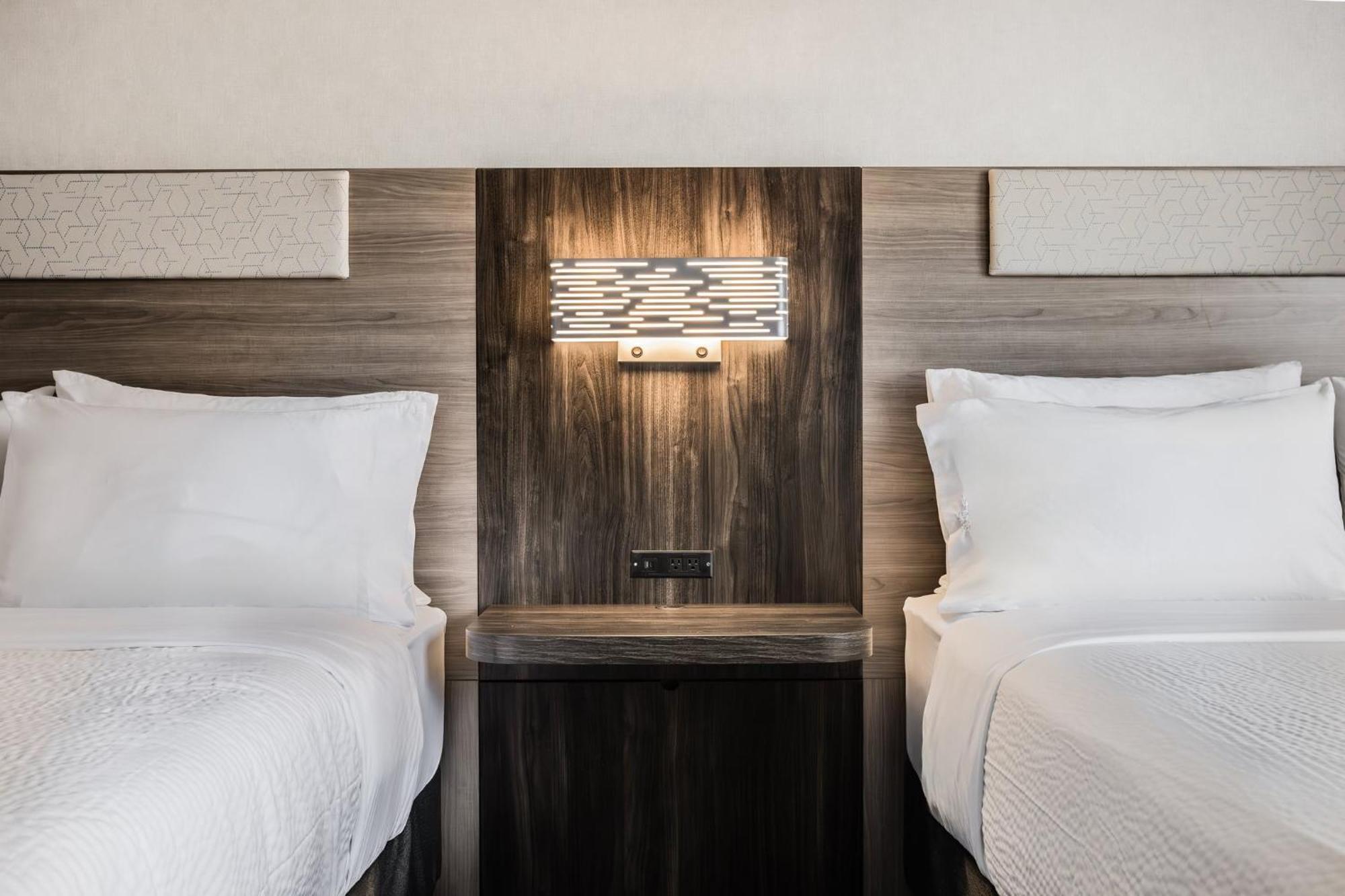 Holiday Inn Express Toronto-North York By Ihg מראה חיצוני תמונה