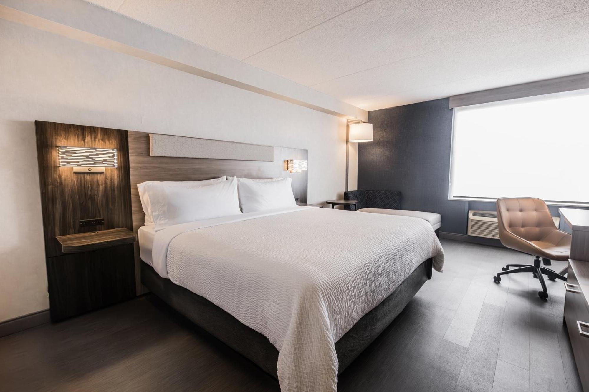Holiday Inn Express Toronto-North York By Ihg מראה חיצוני תמונה