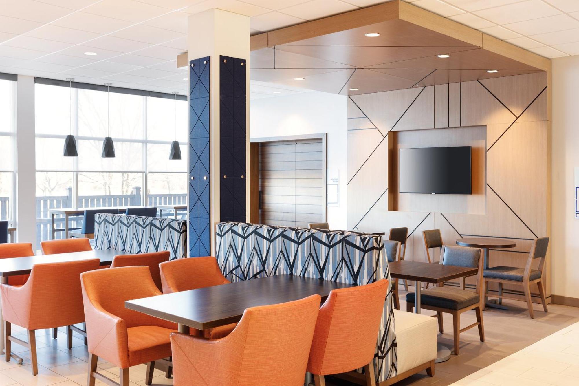 Holiday Inn Express Toronto-North York By Ihg מראה חיצוני תמונה