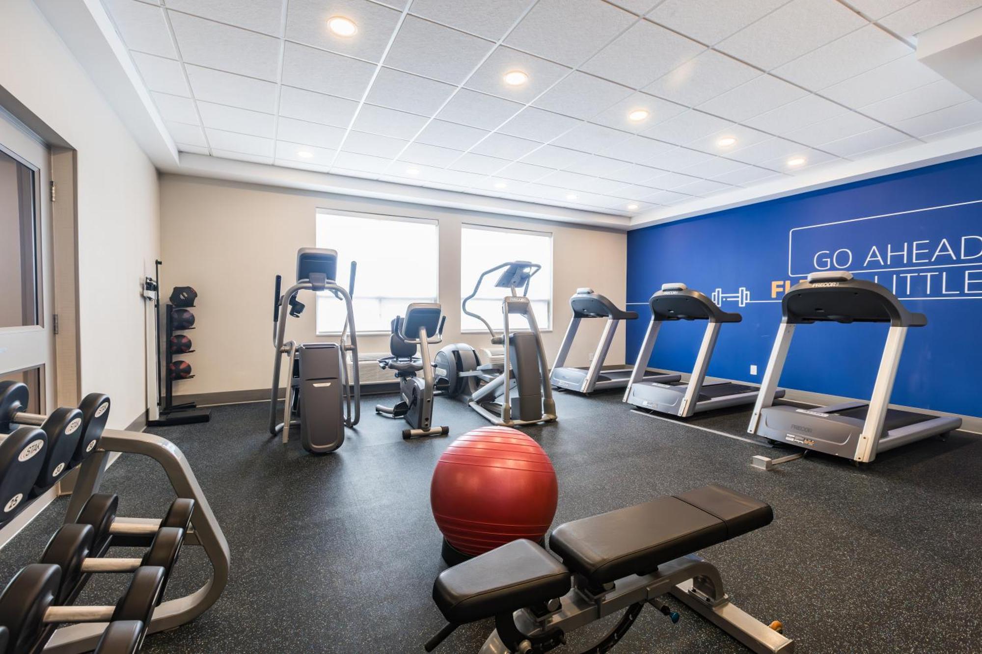 Holiday Inn Express Toronto-North York By Ihg מראה חיצוני תמונה