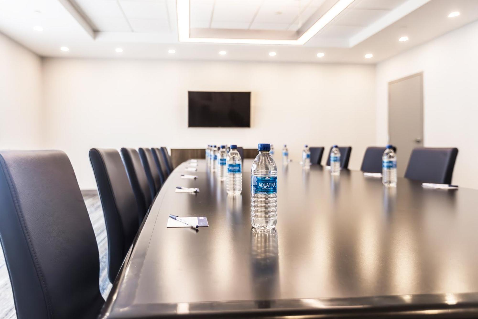 Holiday Inn Express Toronto-North York By Ihg מראה חיצוני תמונה